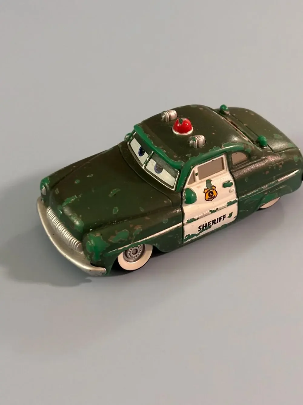 Disney Pixar Cars Christmas Holiday Spirit Sheriff Diecast 1:55 Green